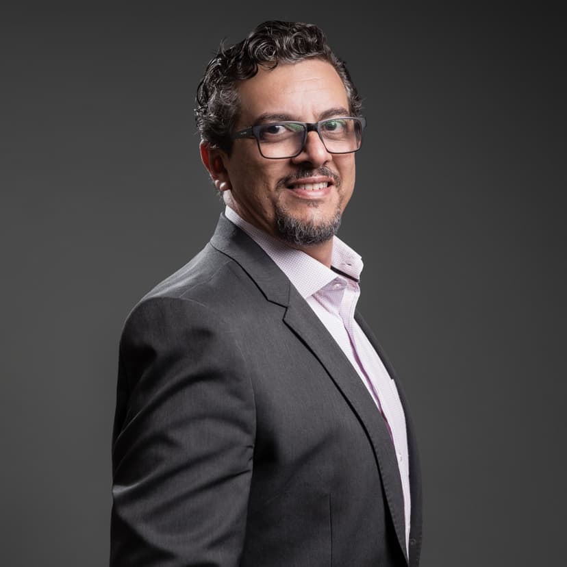 Alex — Fundador da Noxur Inteligência de Negócios